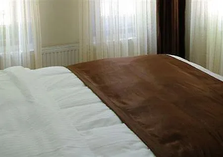 Gulhane غومْبيت